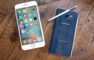 Samsung Galaxy Note 7 vs Apple iPhone 7 Plus Samsung Galaxy Note 7 vs Apple iPhone 7 Plus